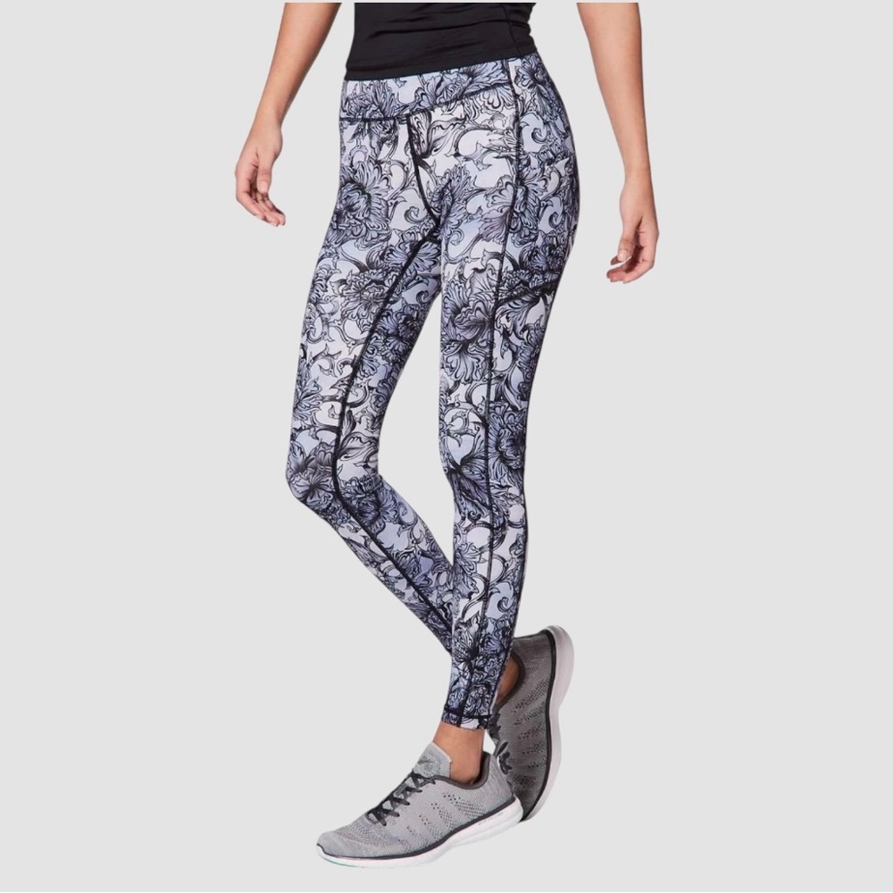 Lululemon Athletica Black and Gray Leggings for Versatile Comfort